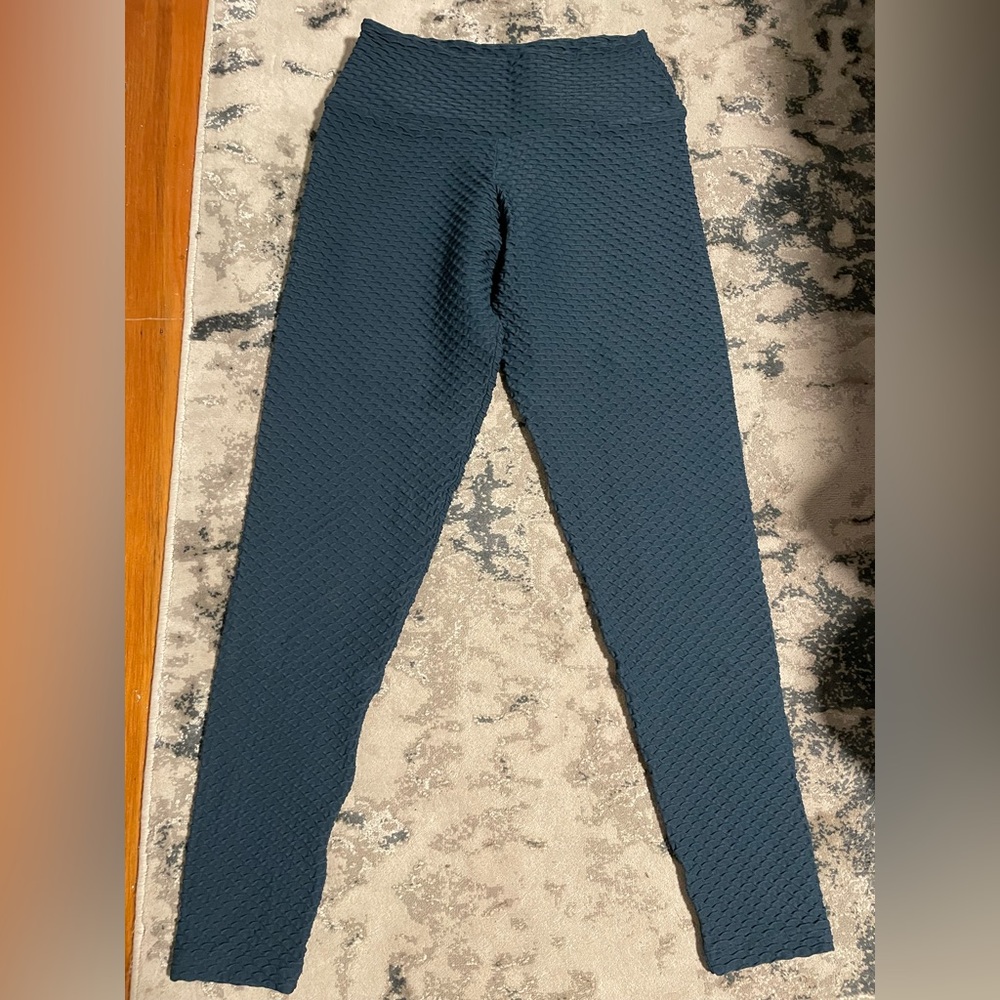 Booty by brabants croco skin leggings below zero